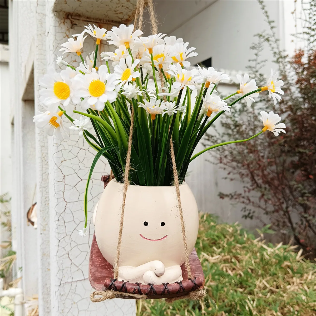 

New Creative Hanging Smiling Face Planter Cute Resin Succulent Flower Pot Home Decoration Garden Courtyard Landscape Layout