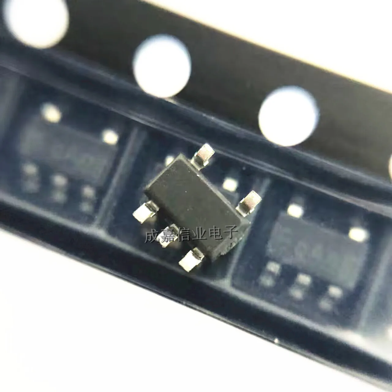 Рисунок 2 - Понижающий регулятор ETA3446S2F SOT-23-5