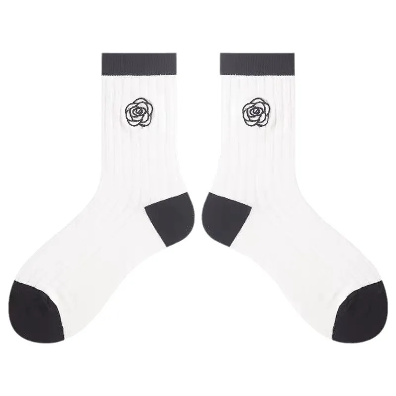 1/2 Paar Kamelienrosen bestickte Mid-Tube-Socken, süßer koreanischer Ins-Stil-Rock, passende Wadensocken, sportliche, atmungsaktive Baumwollsocken – Detail 11