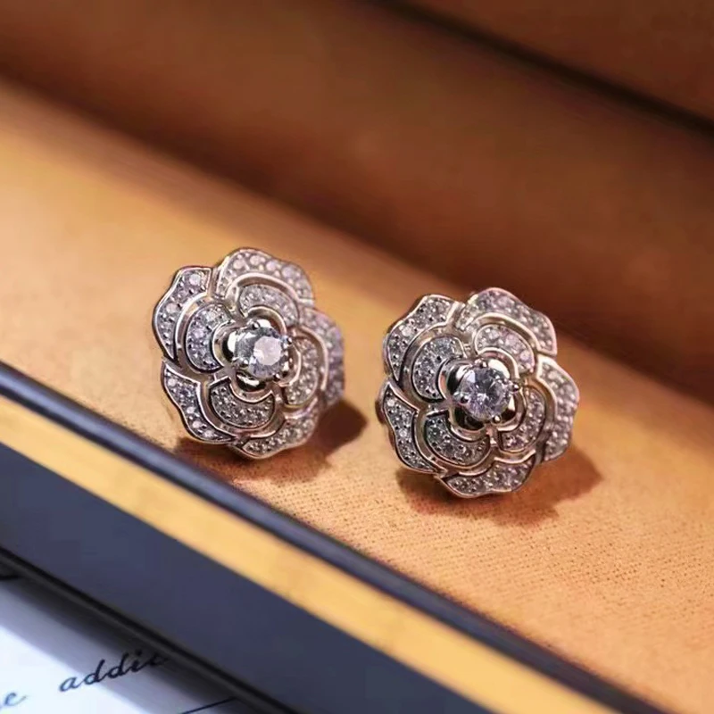 

Женский комплект из колье и серёг, из серебра 925 пробы, с фианитом