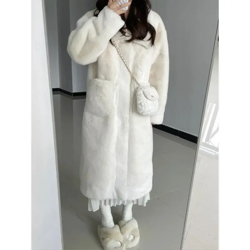 

Women Thick Long Jacket Faux Fur Coat New Fur Women's Winter Youth Thickened Fur One Piece Coat