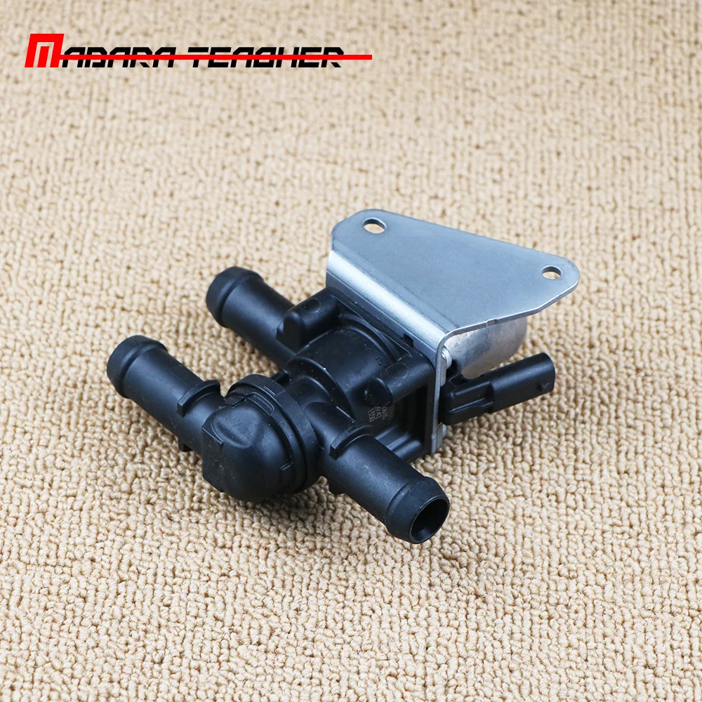 31338385 Engine Cooling Water Tank Connection Valve Warm Water Valve For Volvo S90 XC60 XC90 V90
