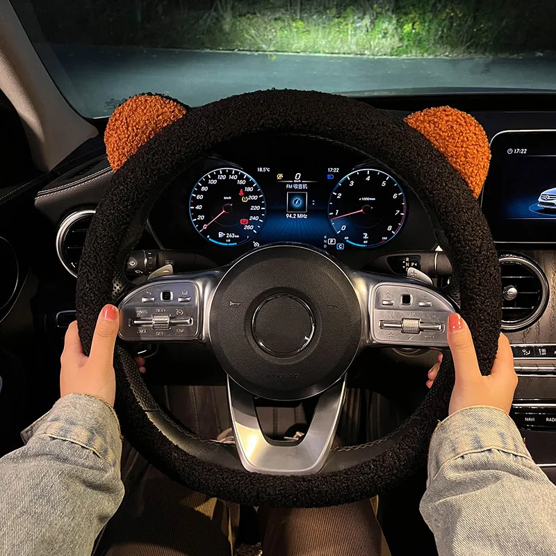 Plush Cartoon Bear Ear Winter Steering Wheel Cover - Soft, Warm, and Stylish 38cm