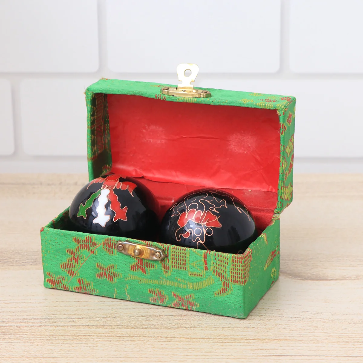 

Chinese Health Balls Baoding Balls Exercise Massage Balls Stress Relieve Hand Exercise Therapy Ball (Random Color)