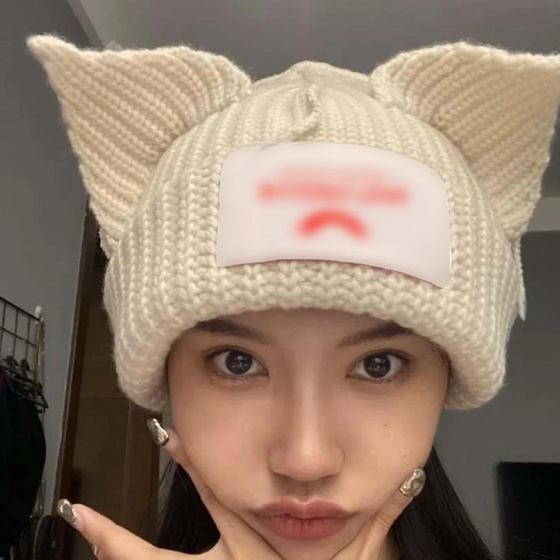 

Ins Super Hot Cute Korean Cat Ear Patch Knitted Hat Couple Bonnets Piglet Wool Hat Cold Knit Hats Fashion Cap Beanie Bonnet Caps