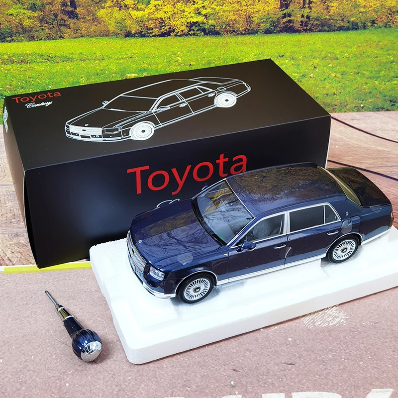 LCD 1:18 TOYOTA Century alloy full open car model car model sent