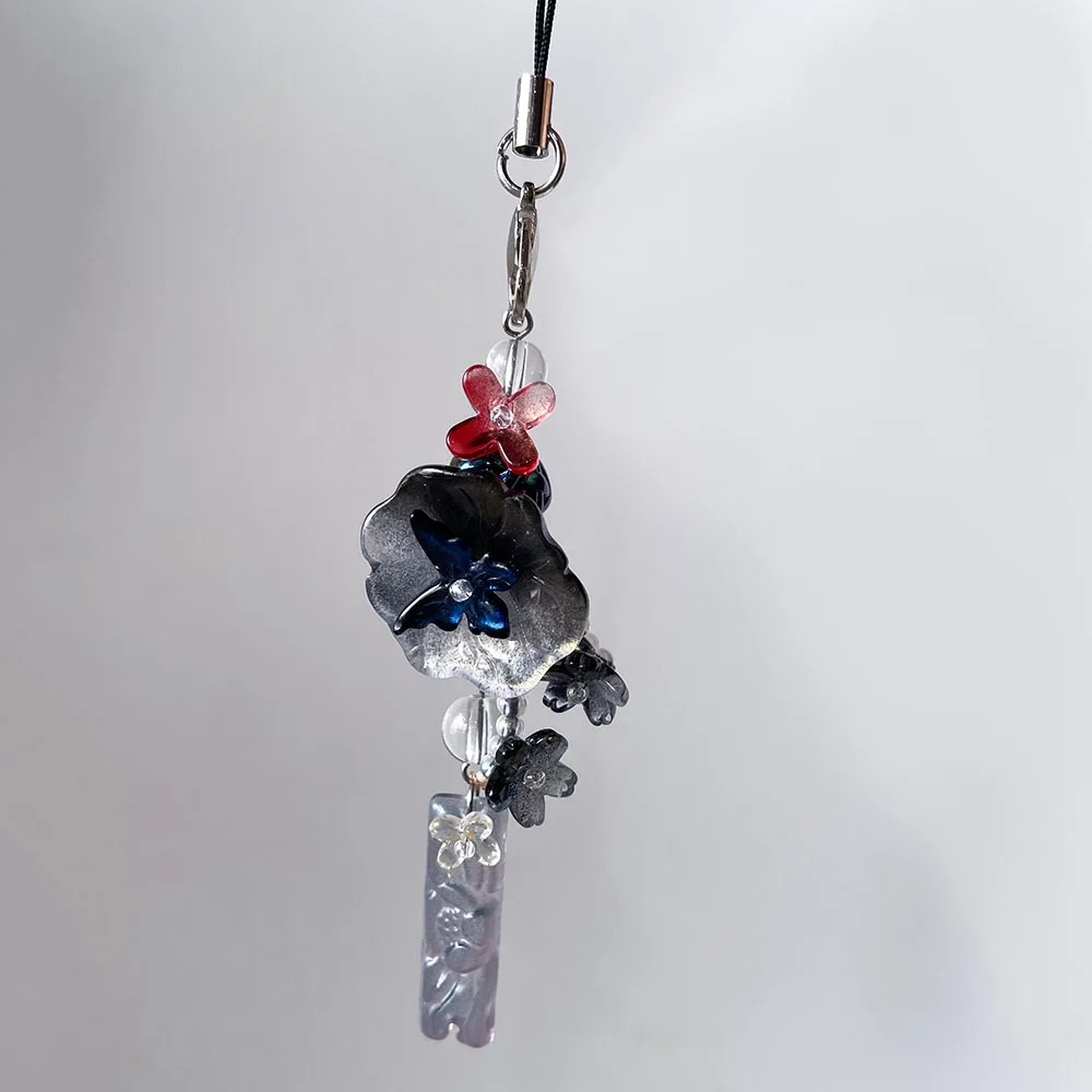 Charming Floral Glass Bead Keychain with Berry Accents in Green, Pink, and Red