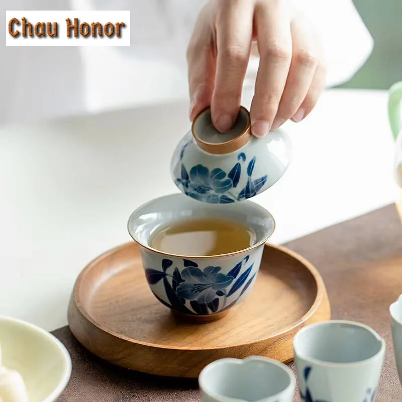 120ml Ancient Blue And White Ceramic Tea Tureen Hand Painted Lily Covered Bowl With Lid Tea Making Gaiwan Kung Fu Tea Set Gifts