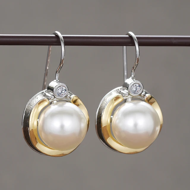 Huitan – boucles d'oreilles pendantes en fausses perles pour femmes, bijoux de fiançailles délicats, modernes et chics, accessoires d'oreille charmants et exquis