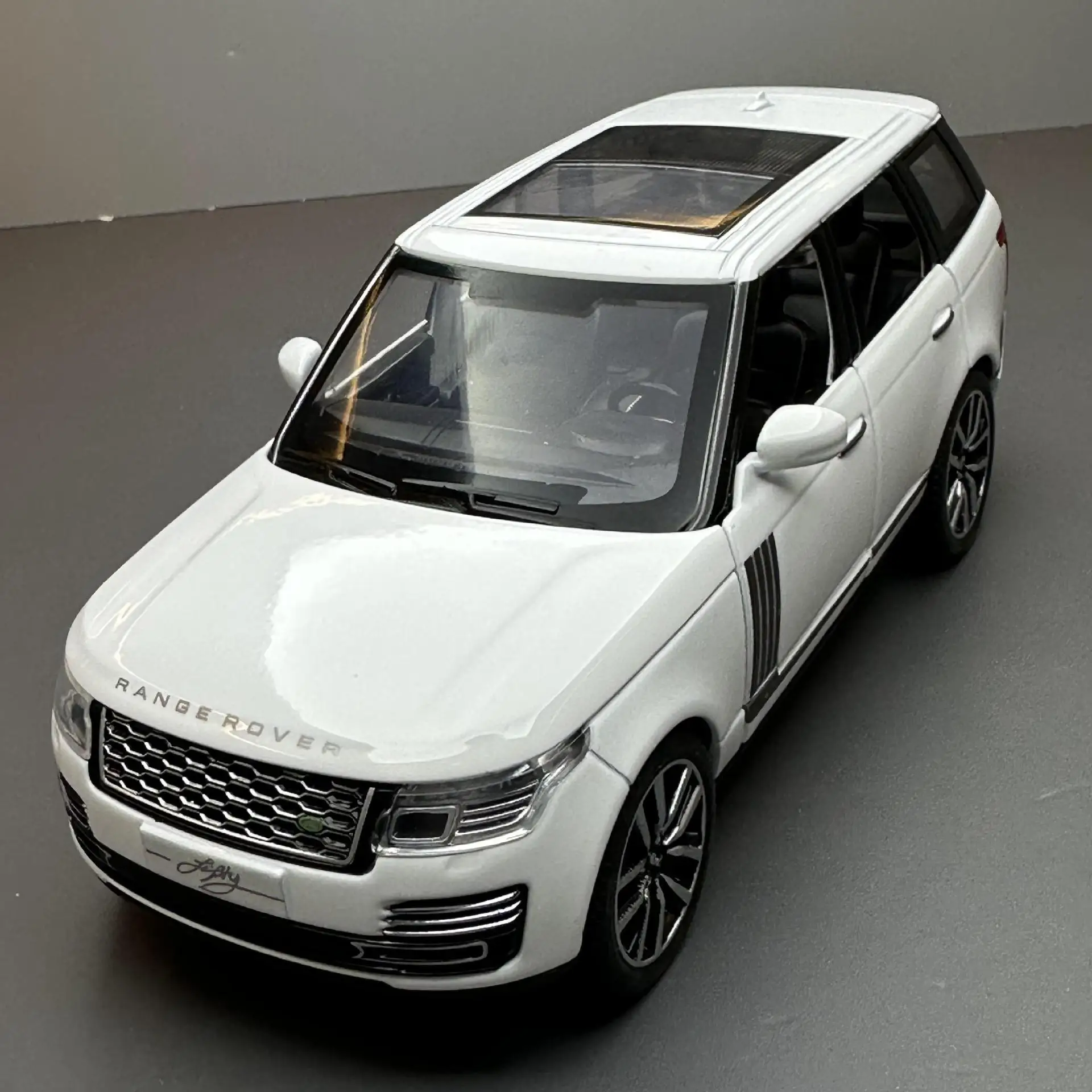 1:32 Land Rover Range Rover 50th Anniversary Diecast SUV Model Car - Central Control Collector's Edition Gift