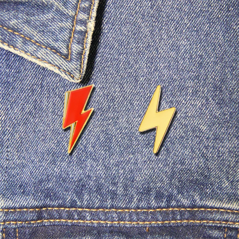 

Lightning Brooch Flash Thunder Lightning Enamel Pin Creative Spark Badge Jewelry Gift