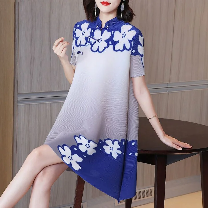 

Temperament Standing Neck Short Sleeve Mid length Dress Women 2023 Summer New Pleated Skirt Print Loose Dress Female Tops