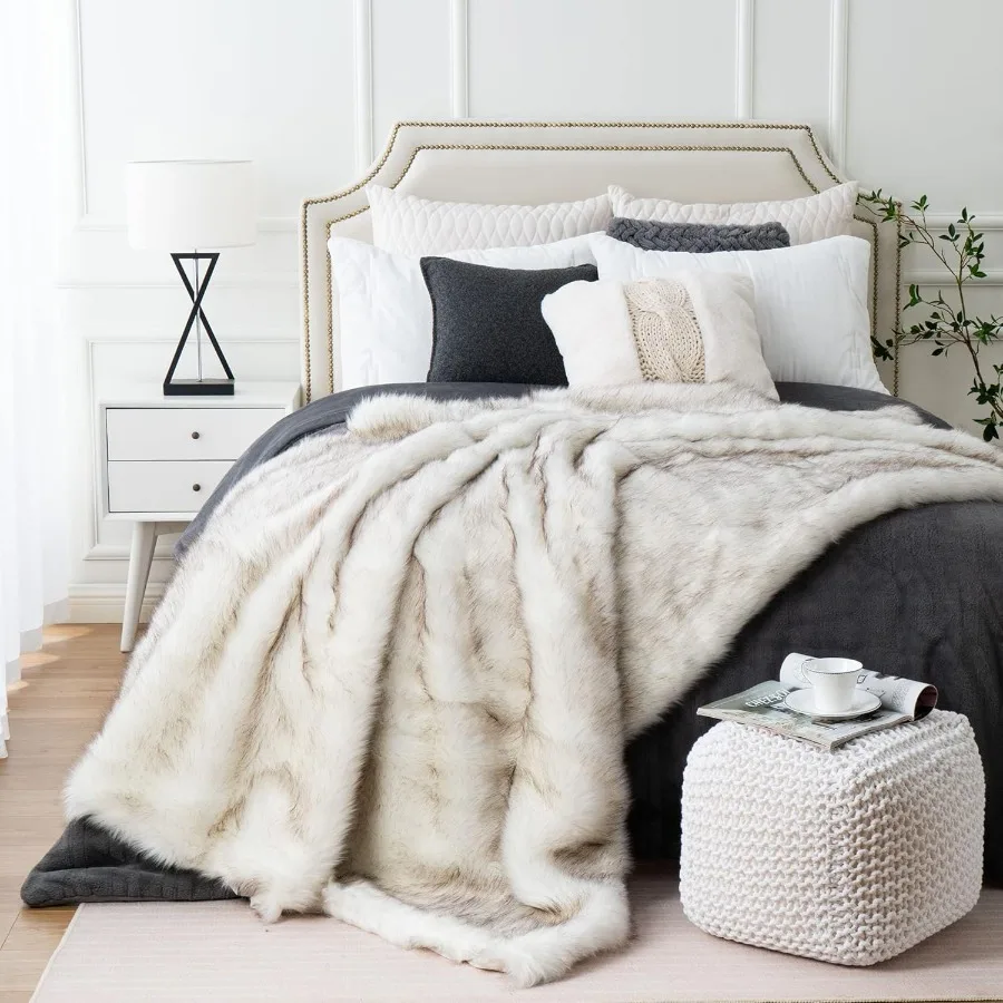 Luxury Ivory White Faux Fur Throw Blanket for Bed Extra Large Super Soft Fluffy Cozy Fall Thick Warm Fox Fur Throw Blankets for