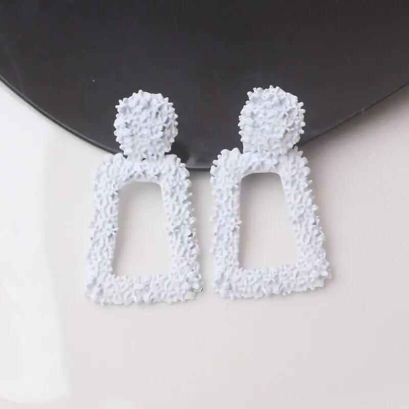 Retro Metall Trapez Tropfen Ohrringe für Frauen Hohl Geometrische Europäischen Übertreiben Schmuck Aussage Baumeln Ohrringe – Detail 5