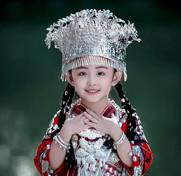 

Chinese Miao Children's Headwear Hat Guizhou Silver Headwear Hat