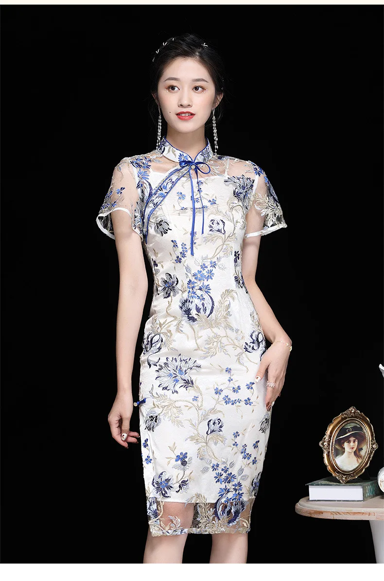 

2023 New Chinese Bridesmaid Lace Embroidery Party Qipao Dresses