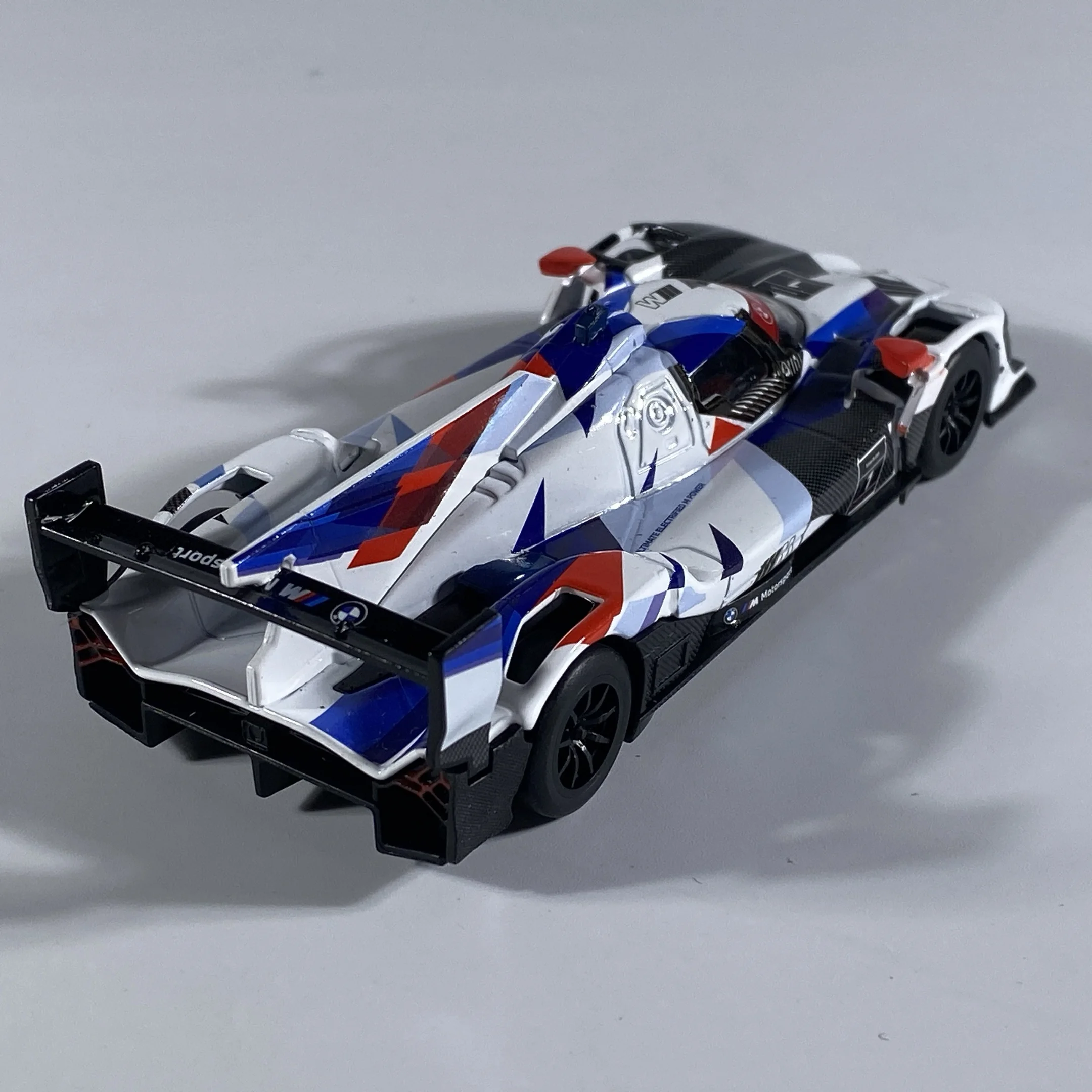 BMW M Hybrid V8 Super Racing Alloy Diecast Model Car - Collectible Miniature Vehicle for Display and Decoration