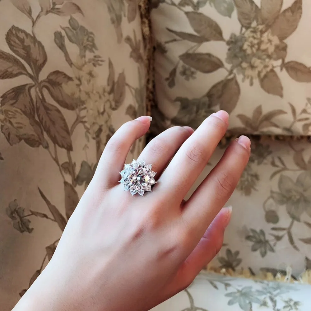 

Hot Sale New 2020 Luxury Jewelry Round Cut 5A Cubic Zirconia Women Wedding Band Ring For Lovers' Gift SR01