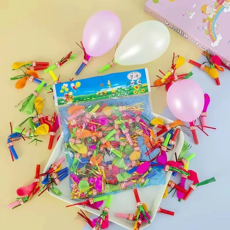 50개 재미있는 알록달록한 휘슬 풍선, 아이들 생일 파티 선물, 축제 응원 장식, 불고 있는 풍선 장난감 선물