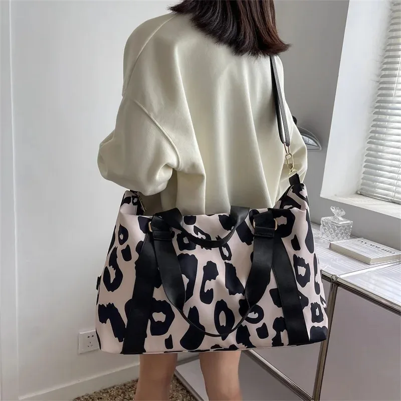 Oxford Luggage Bag Large Capacity Waterproof Duffel Bag Adjustable Cow Print Multi-Pockets Portable Multifunctional for Fitness