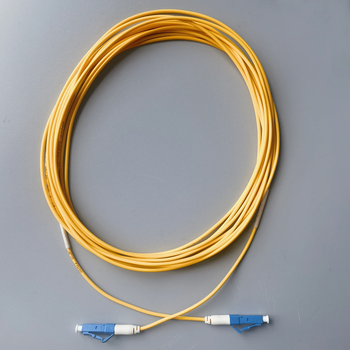 Fiber Optic Patch Cables Singlemode Simplex Bend Insensitive 2.0mm 3M/5M/10M LC/UPC-LC/UPC fiber optic cable
