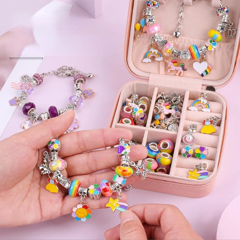 Polymer Clay Beads Bracelet Making Kit With Alloy Christmas-Themed Pendant,  Suitable For Diy Bracelet, Christmas Crafts, Ideal Xmas Gift For Kids