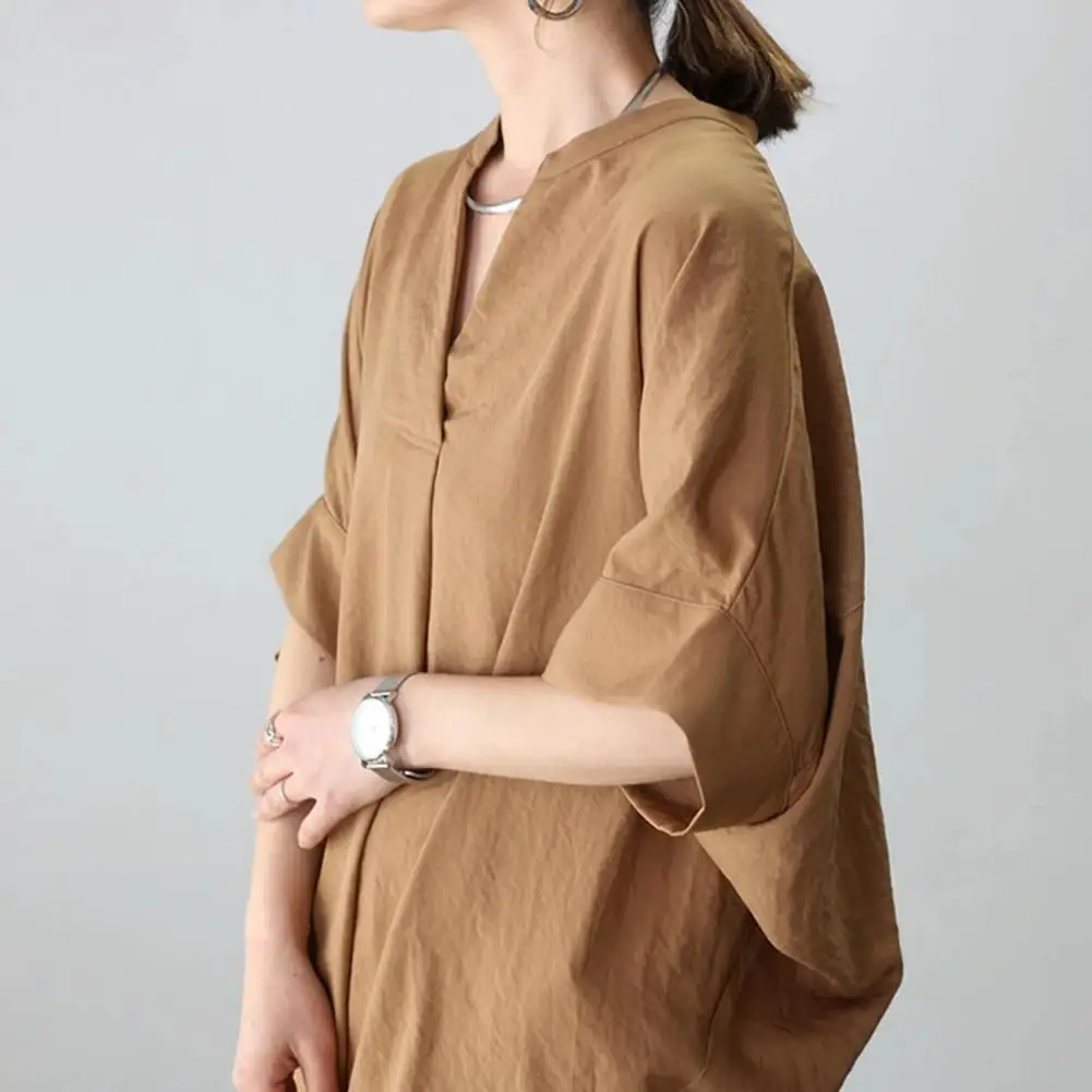 

Женская рубашка с V-образным вырезом и коротким рукавом «летучая мышь»