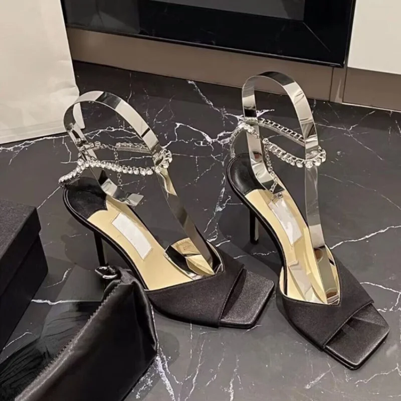 Women's Sandals 2023 Summer New High Heel Fashion Banquet Crystal Rhinestone Chain Square Head Thin Heel Open Toe Roman Sandals