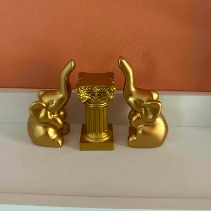 Hot 2PCS Ins Nordic Styles Ceramic Creative Gold Color Home Photographic Props Miniature Golden Decor Desktop Figurines Ornament