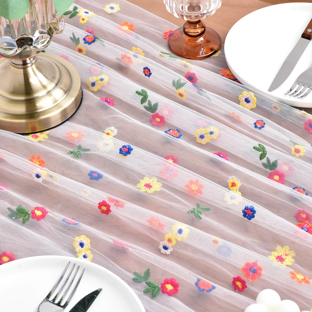 Embroidery Daisy Spring Summer Table Runner Florals Seasonal Easter Tulle Table Runner Holiday Kitchen Dining Table Decoration 5