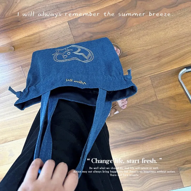 2023 New Shoulder Bags Large Capacity Blue Denim Drawstring Tote Bag Summer Fashion Trend All-match Student Leisure Storage Bag