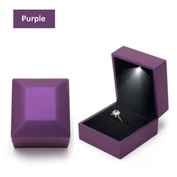 Elegant Red Wine LED Light Ring Box (Purple)