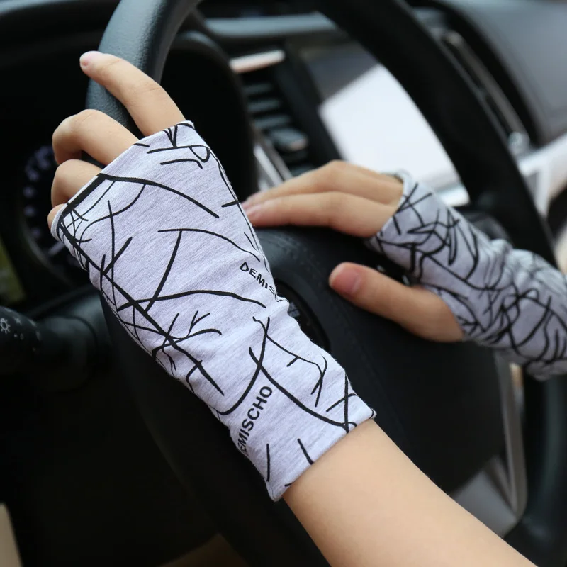 Summer cotton fingerless sunscreen gloves fingerless gloves sports gloves half finger gloves gym gloves sunscreen gloves fingerless gym gloves cotton gloves fingerless compression gloves for men and women thin cover scars tattoo sports Street dancedriving riding