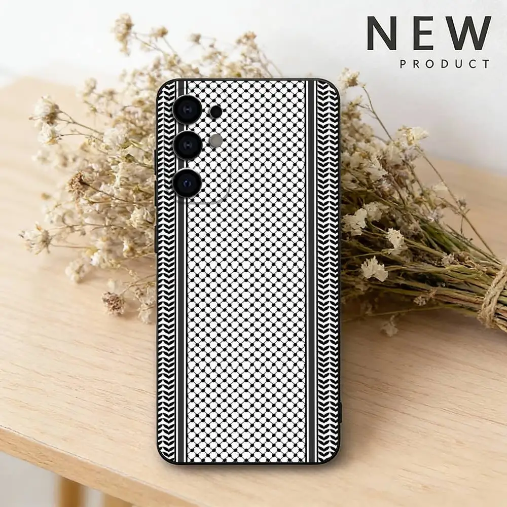 Palestinian Hattah Keffiyeh Design Black Phone Case