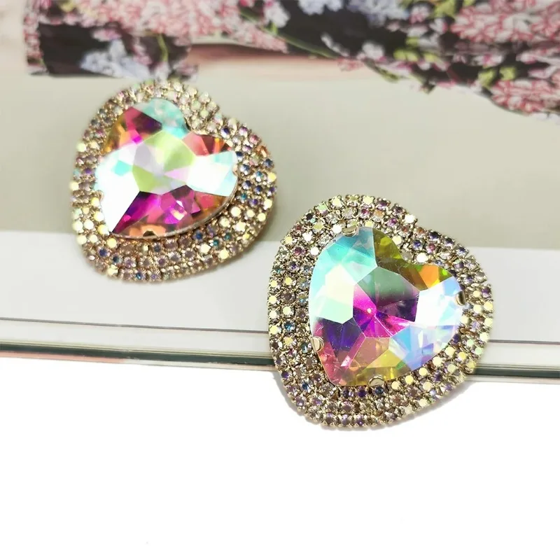 New Fashionable Colorful Crystal Big Heart Stud Earrings for Women Girls Metal Statement Rhinestones Earings Luxury Jewelry