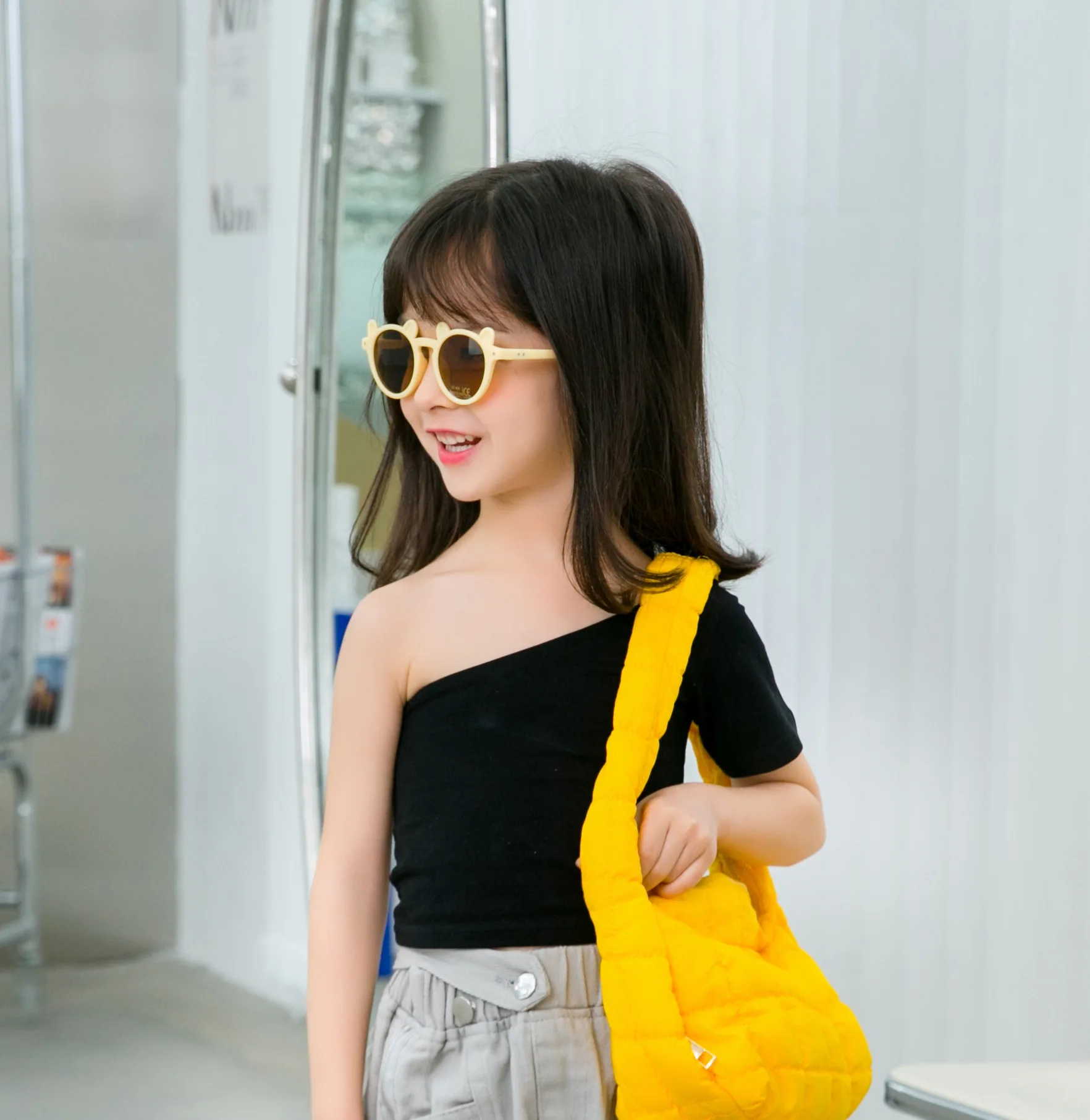 

Fashion Children's Sunglasses Personalized Cute Ears Spring Feet Boys and Girls' Sunglasses Sunvisors