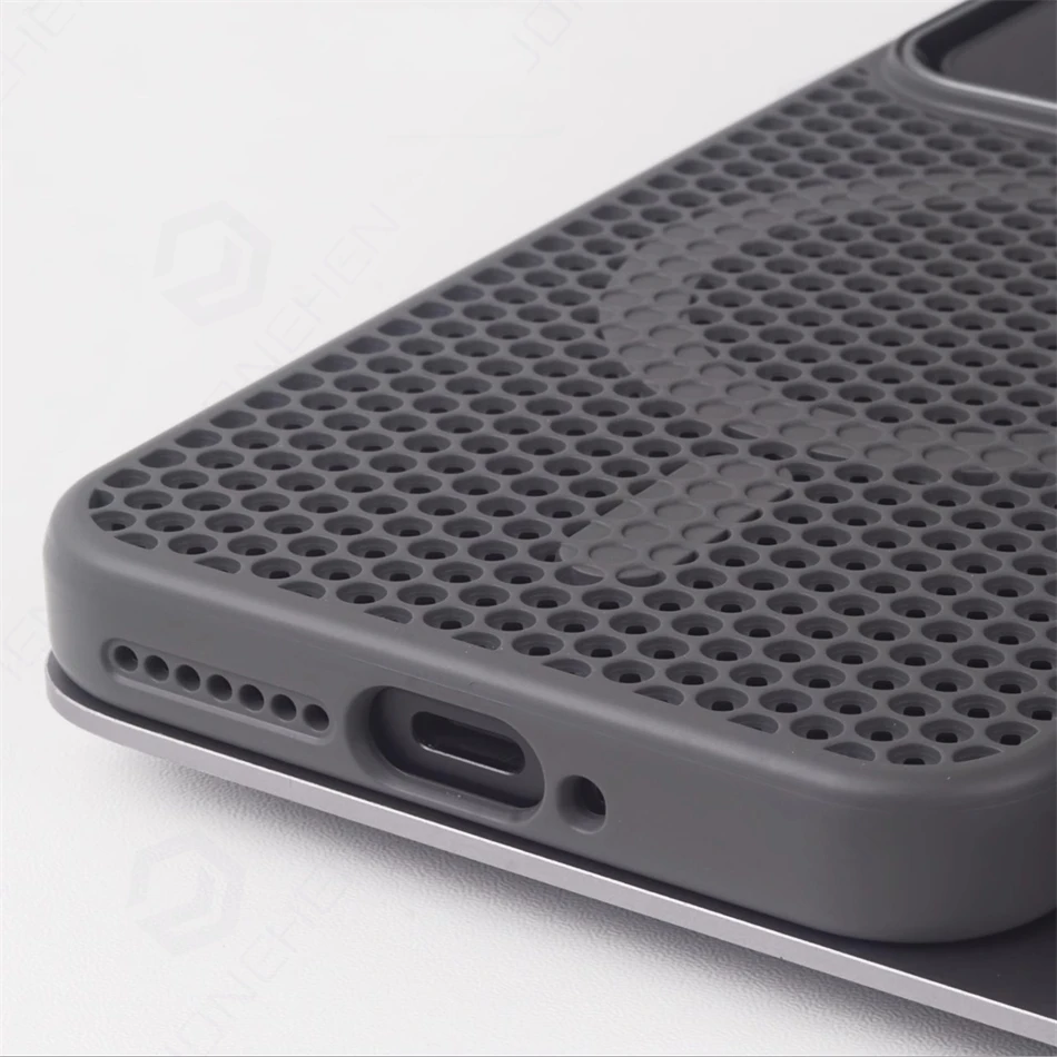 Solid Color Honeycomb Grid Mesh Cooling Non-Slip Silicone Armor Case
