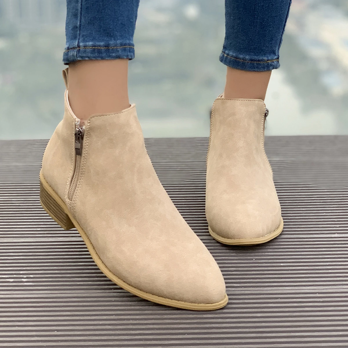 Women's boots Fashion pointed ankle boots Square heel wear-resistant side zipper large size women's boots brown beige