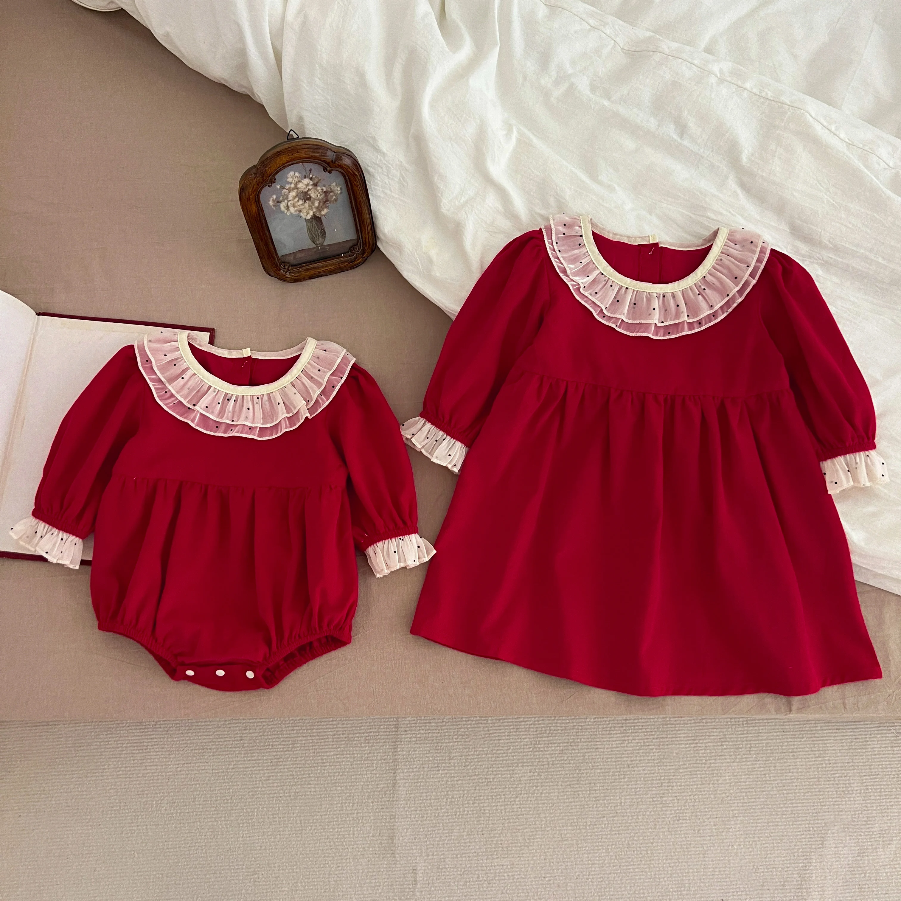 Weihnachten Baby Mädchen Kleidung Kleinkind Baby Strampler Prinzessin Kleid Herbst Spitze Kragen Rot Mädchen Kleid Weihnachten Schwester Kleidung – Detail 1