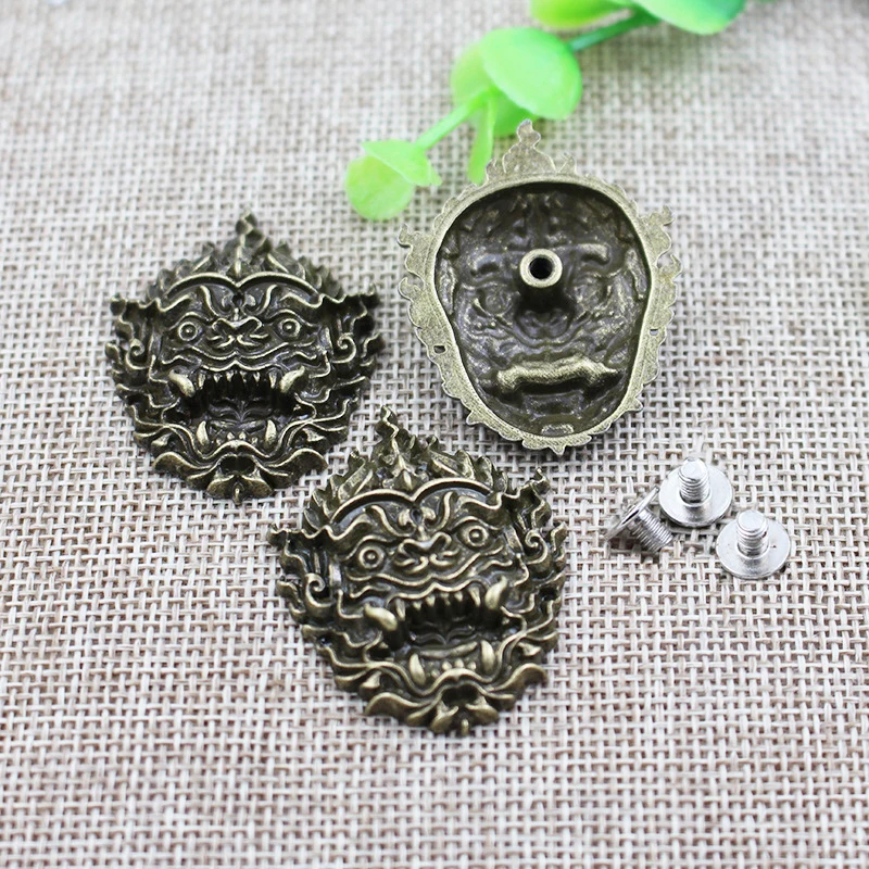 2Pcs 33*40mm Vintage Brass Color Demon Mask Conchos Silver Leather Decoration Screwback Leathercraft DIY Ornament Accessories