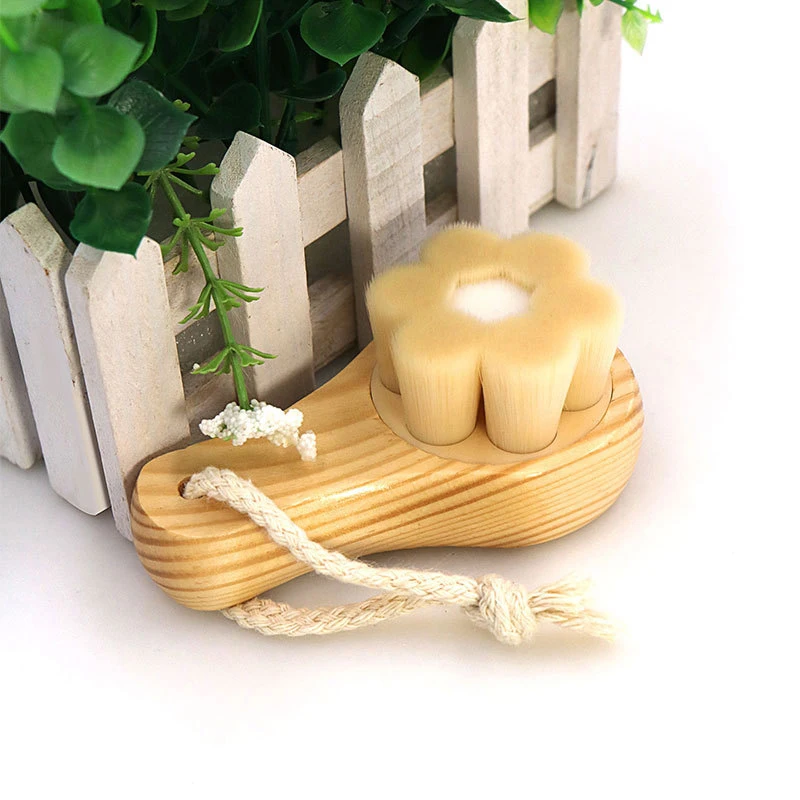 

Plum Blossom Shape Wooden Handle Facial Brush Soft Wool Facial Cleanser Blackhead Removing Pore Cleaner Exfoliating Facial Brush