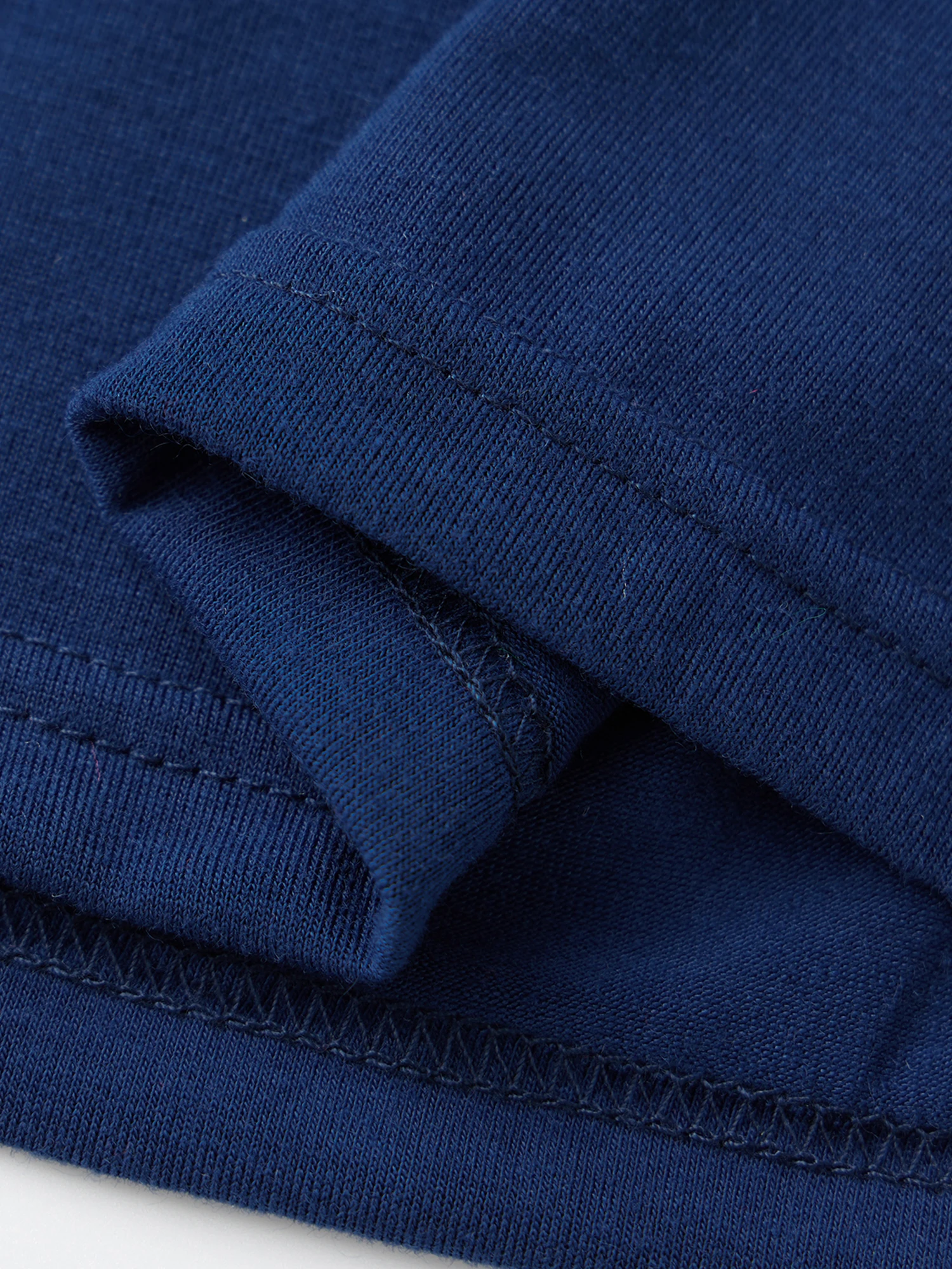 Women s Long Sleeve V Neck Patchwork T-shirt for Casual Daily Wear Streetwear Tops for Fall Fashionistas