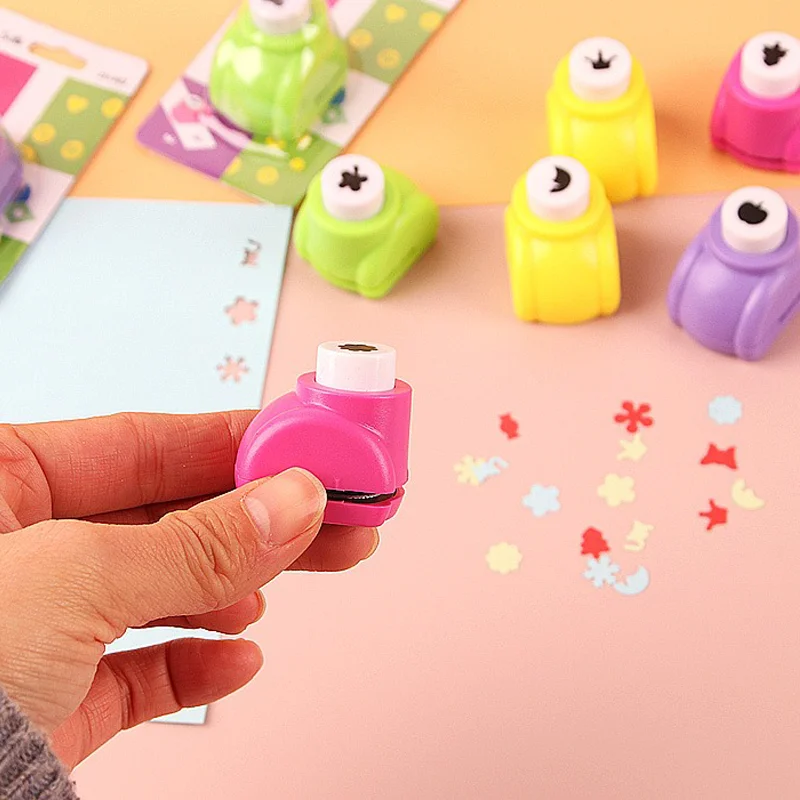 Embossing Maker 6pcs/set Mini Embossing Punches (Random colors)DIY Scrapbooking Machine Portable Embossing Tool Various Patterns