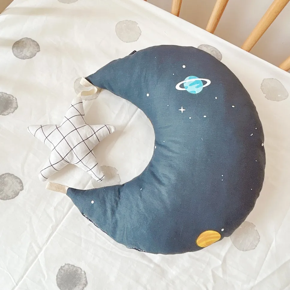 Newborn Pillow Baby Baby Room Moon Heart-Shaped Small Pillow Comfort Toy Neck