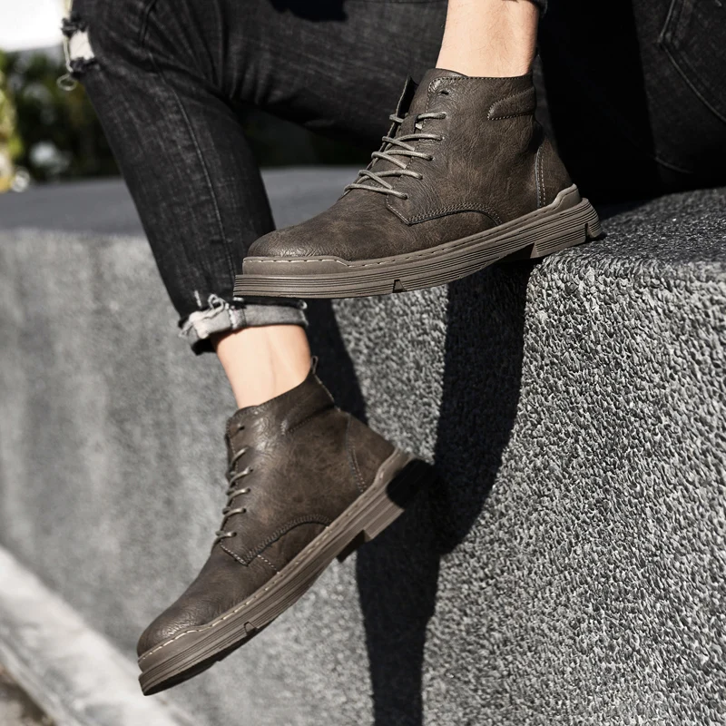 

High Quality Genuine Leather Retro Men's Martin Boots Casual Fashion Pointed lace-up Men's Shoes Brown Black Size 38-44