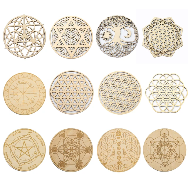 차크라 나무 보드: 형이상학적 명상과 의식의 문