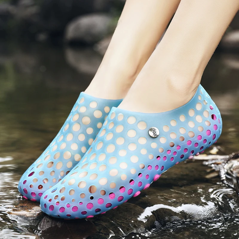

Unisex Summer Casual Garden Hole Shoes Couple Outdoor Beach Sandals Women's Large Size Sandals Men's Wading Shoes 35-45#