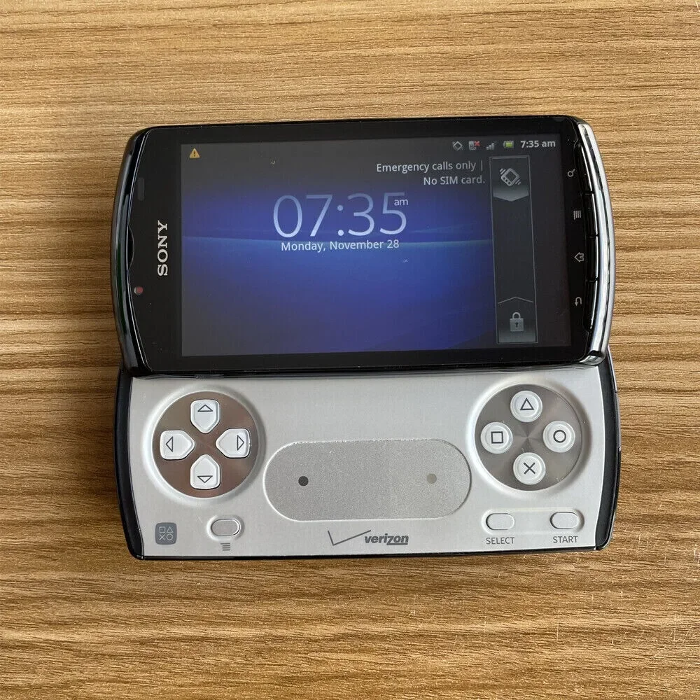 Sony Xperia PLAY R800i 改修済みオリジナル 4.0 インチ 5MP 携帯電話