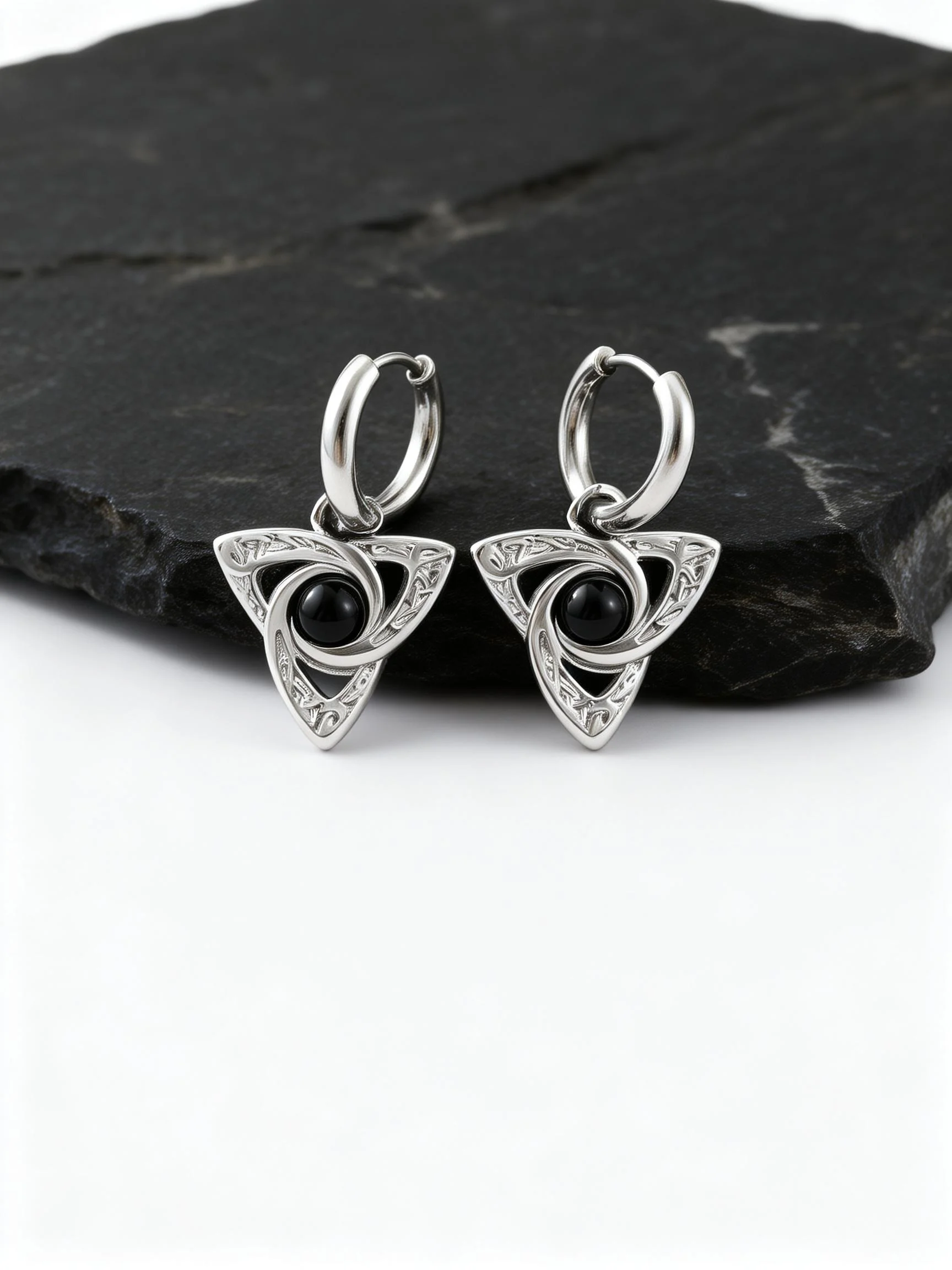 Herren-Ohrringe mit Naturstein und Keltischem Knoten, Hypoallergene Vintage Edelstahl Geometrische Ohrringe als Geschenk – Detail 2