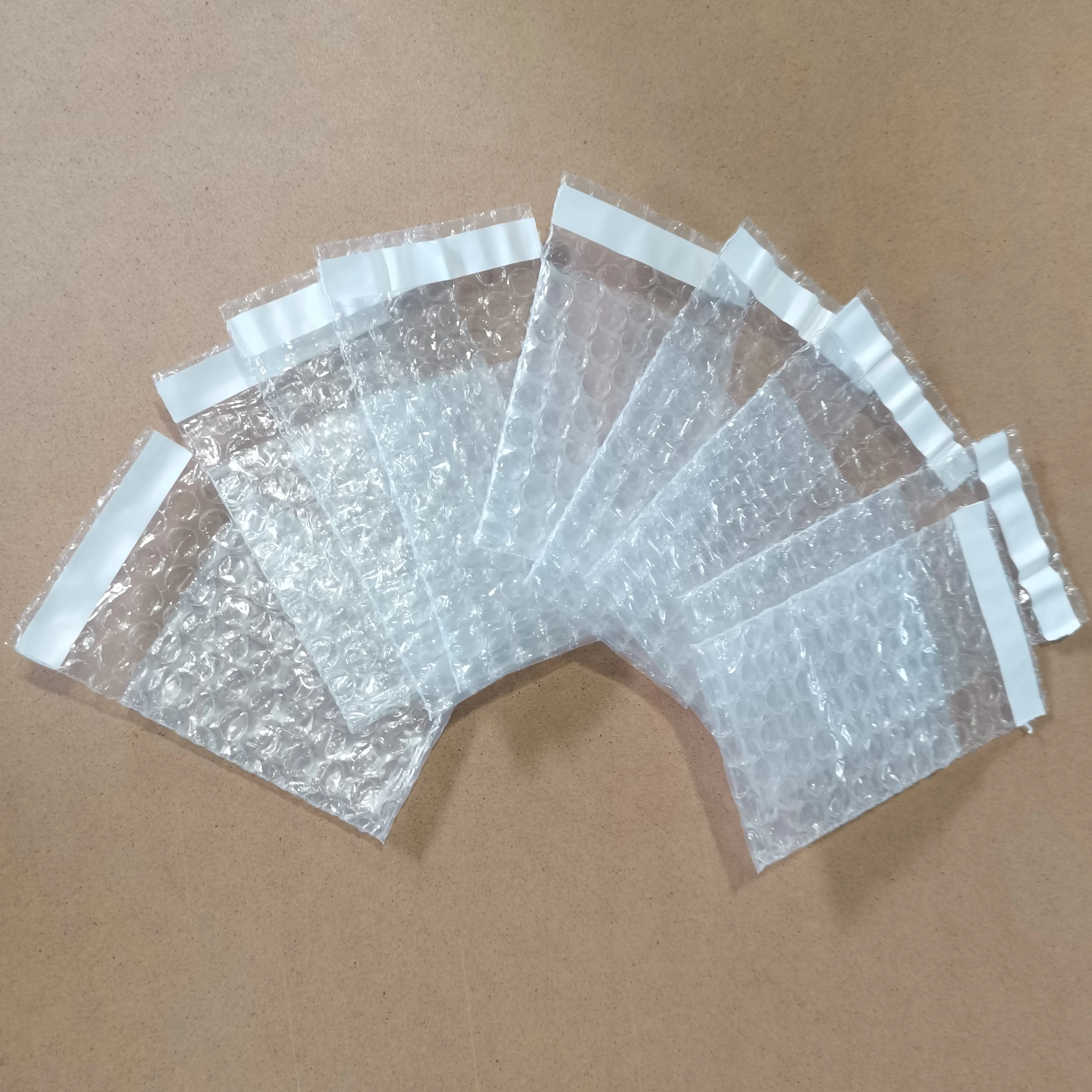 IMBALLAGGI 2000-50 Sacchetti di Schiuma Foam Per Imballaggio Prodotti Fragili - Sacchetti In Polietilene Espanso Per Trasloco - Antiurto - 25x30 cm - 50 Pezzi